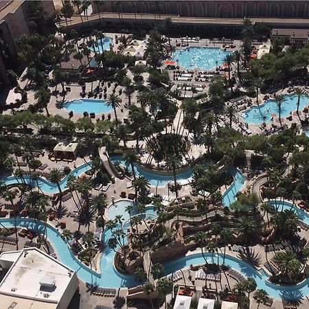 Lucky Gem Penthouse & Luxury Suites At Signature Resort, Balcony Strip View 2605 ラスベガス エクステリア 写真