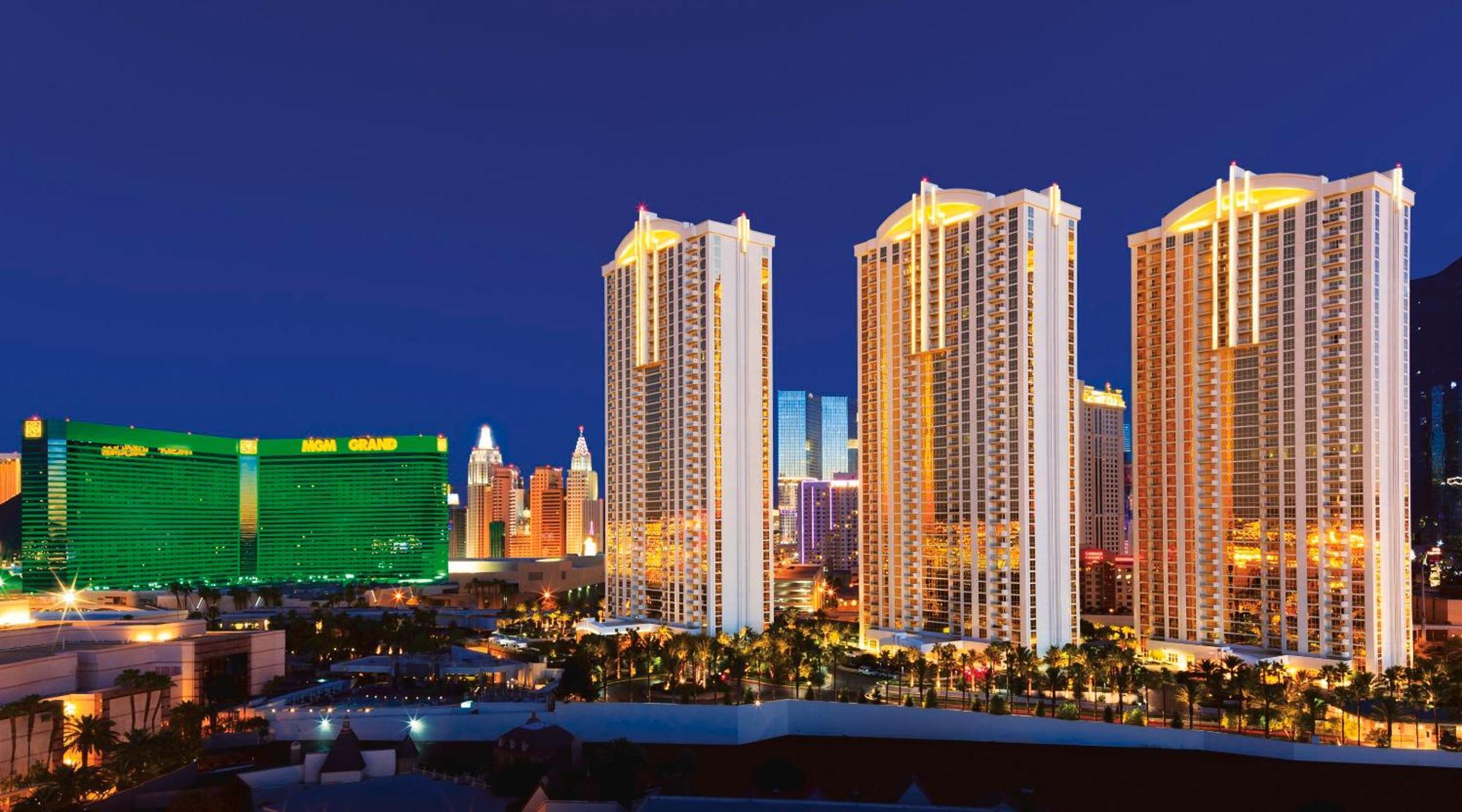 Lucky Gem Penthouse & Luxury Suites At Signature Resort, Balcony Strip View 2605 ラスベガス エクステリア 写真